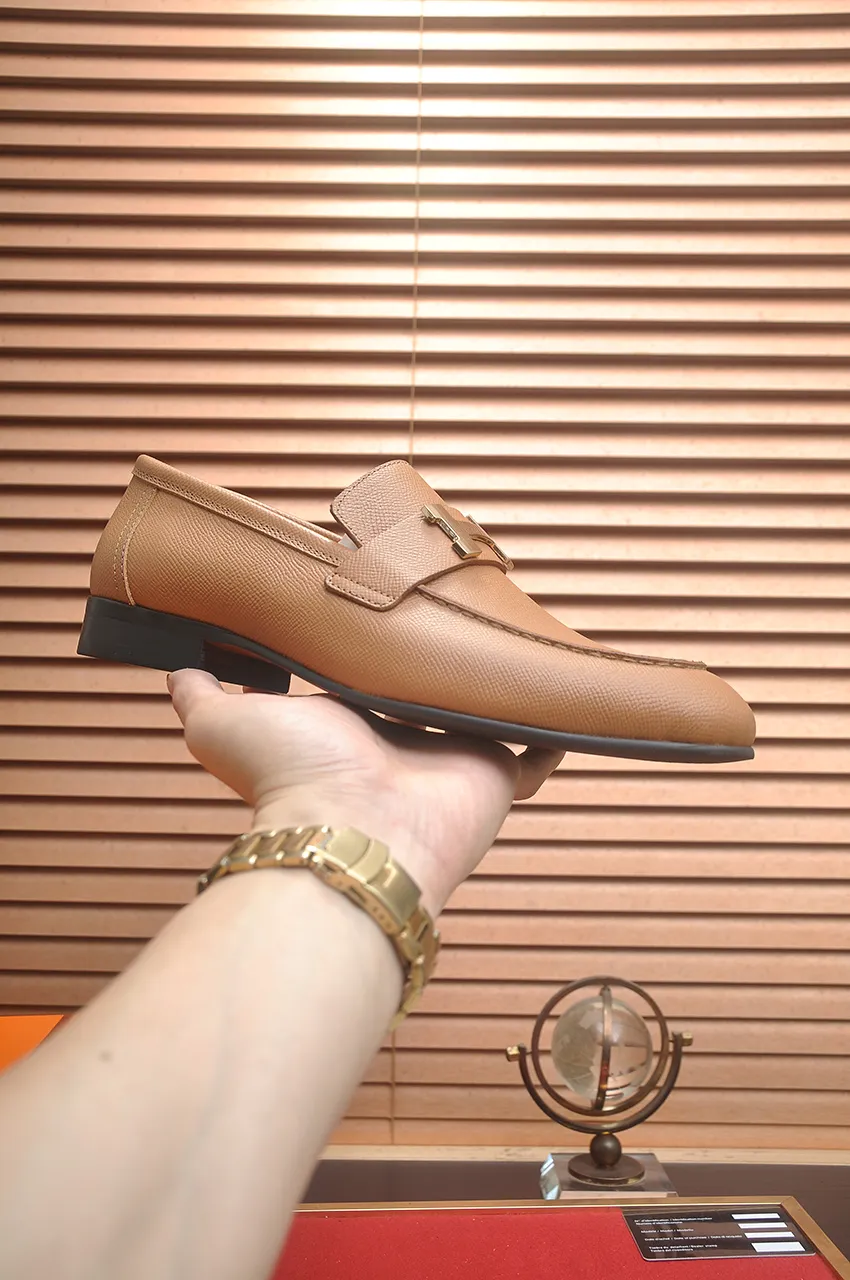 Men's shoes💰540💶[HERMES] (cowhide lining)🍀Italian top luxury🍀He does not pursue novel styles and gorgeous colors, but attracts the favor of successful men with his flawless, elegant and classic style. Formal leather shoes This very comfortable, simple and stable style allows you to easily match any style! The pattern is absolutely 1:1 refined from the original case, and we strive for excellence in materials, imported cowhide + cowhide lining💪💪💪extraordinary texture👍! .Code number: 39-45 (45 customized)
